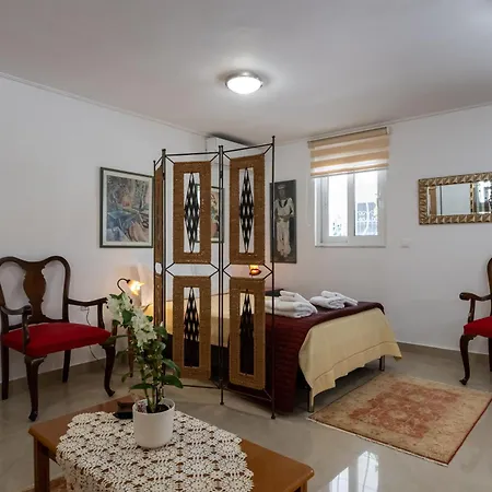 Myrto Lower Ground Floor Kalamata