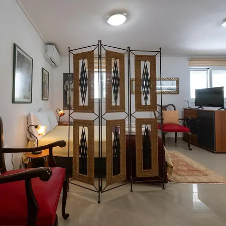 Apartamento Myrto Lower Ground Floor Calamata