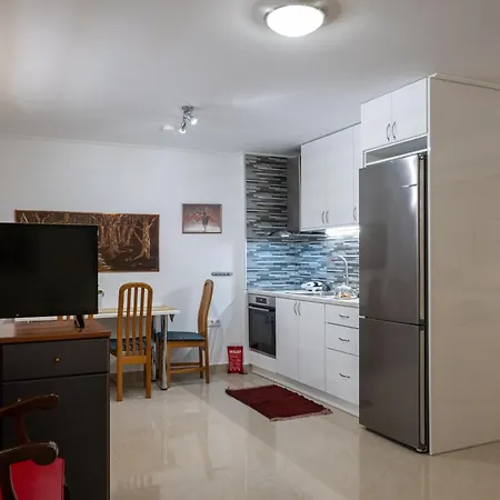 Myrto Lower Ground Floor Appartement Kalamata