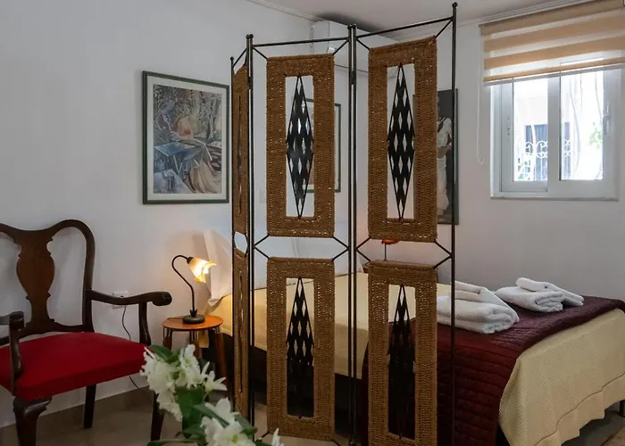 Myrto Lower Ground Floor Apartmán *