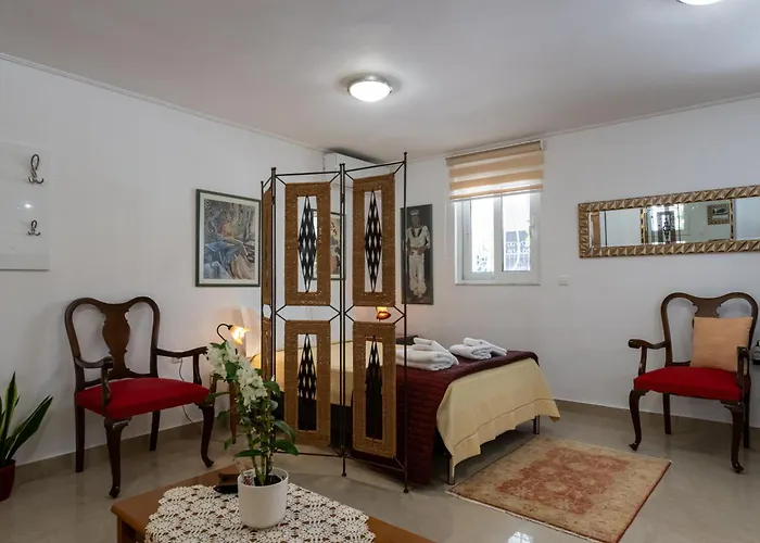 Apartmán Myrto Lower Ground Floor *